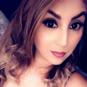 Meet your Posher, Tina